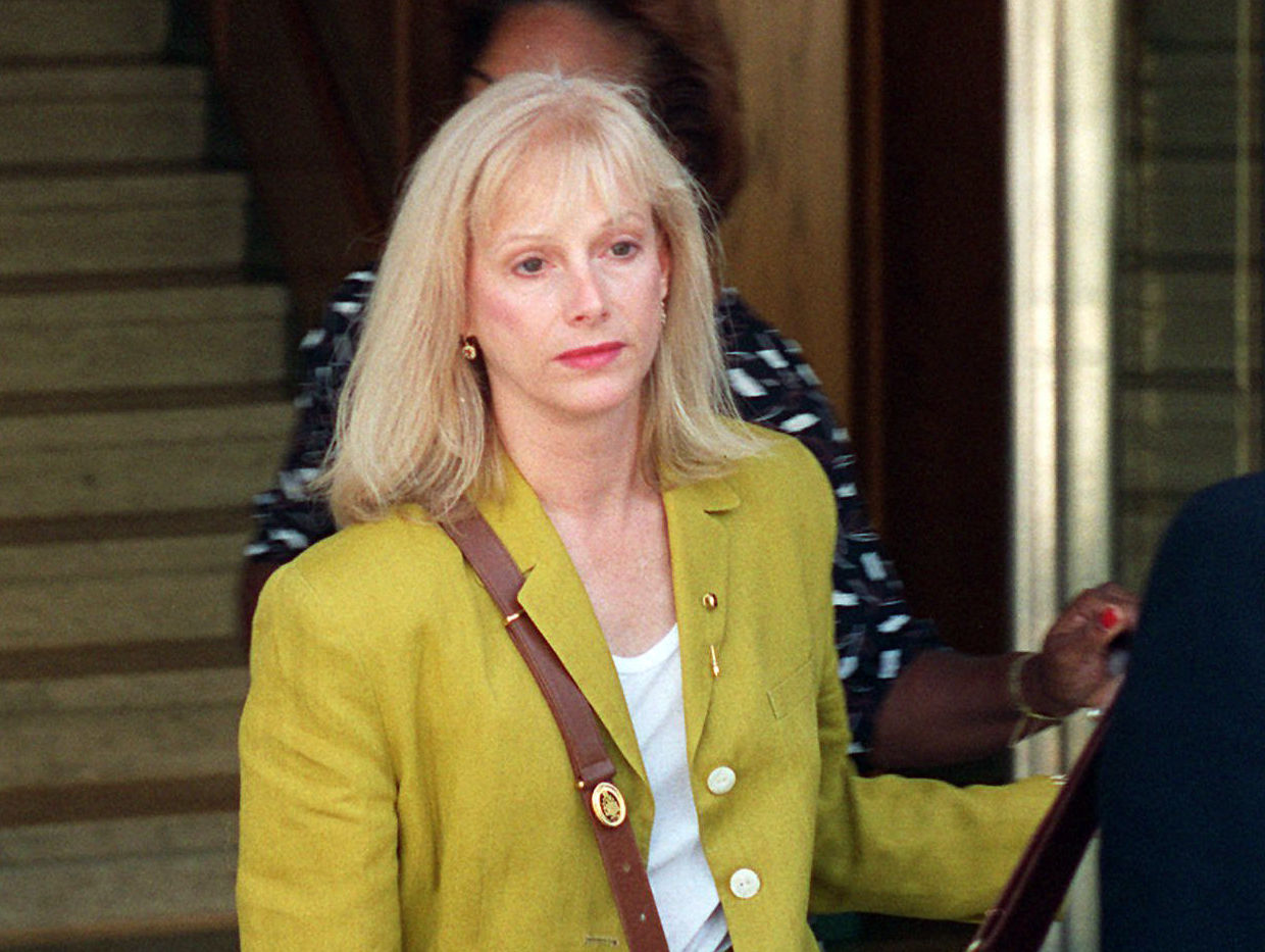Sondra Locke, Nov. 3